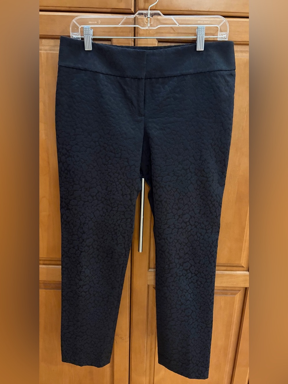 LOFT Black Tonal Jacquard Ankle Pants - Size 4